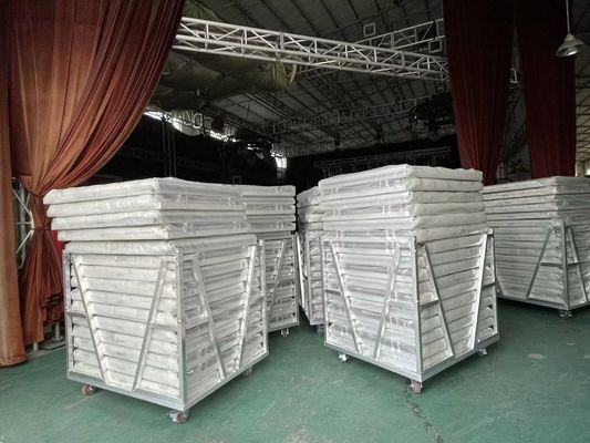 Veilig en comfortabel evenement met LEDIKA Crowd Control Barrier Perfect